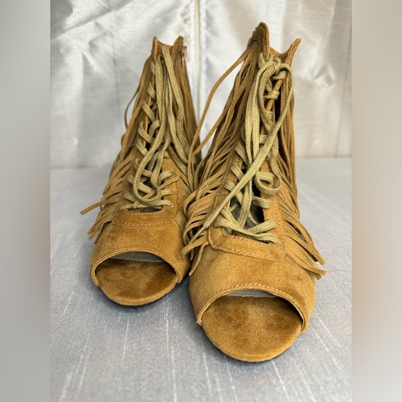 Joyfolie Dahlia Fringe Bootie - Picture 4 of 13